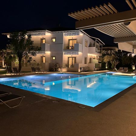 Studio Nikiti Beach Ngoại thất bức ảnh