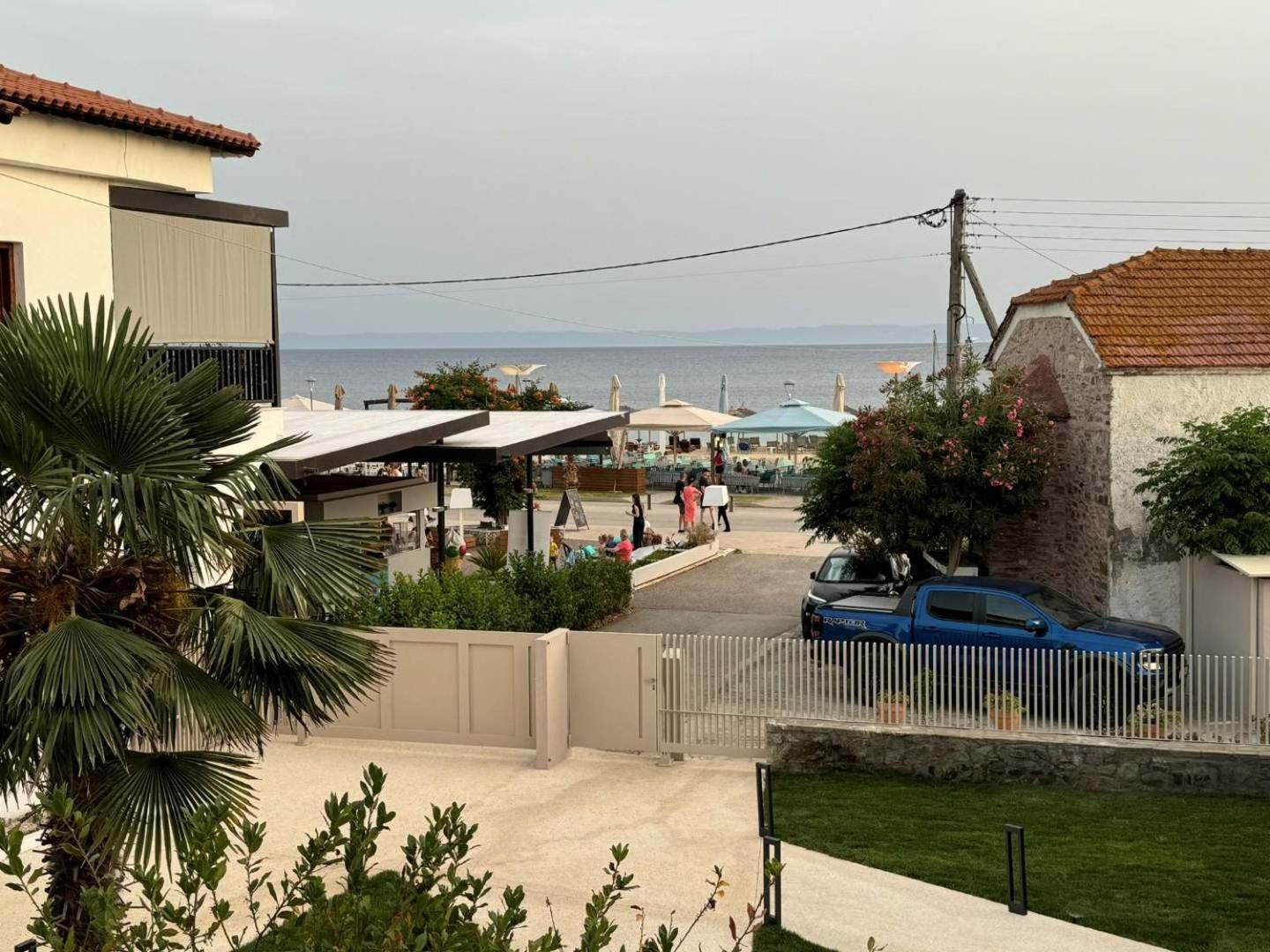 Studio Nikiti Beach Ngoại thất bức ảnh
