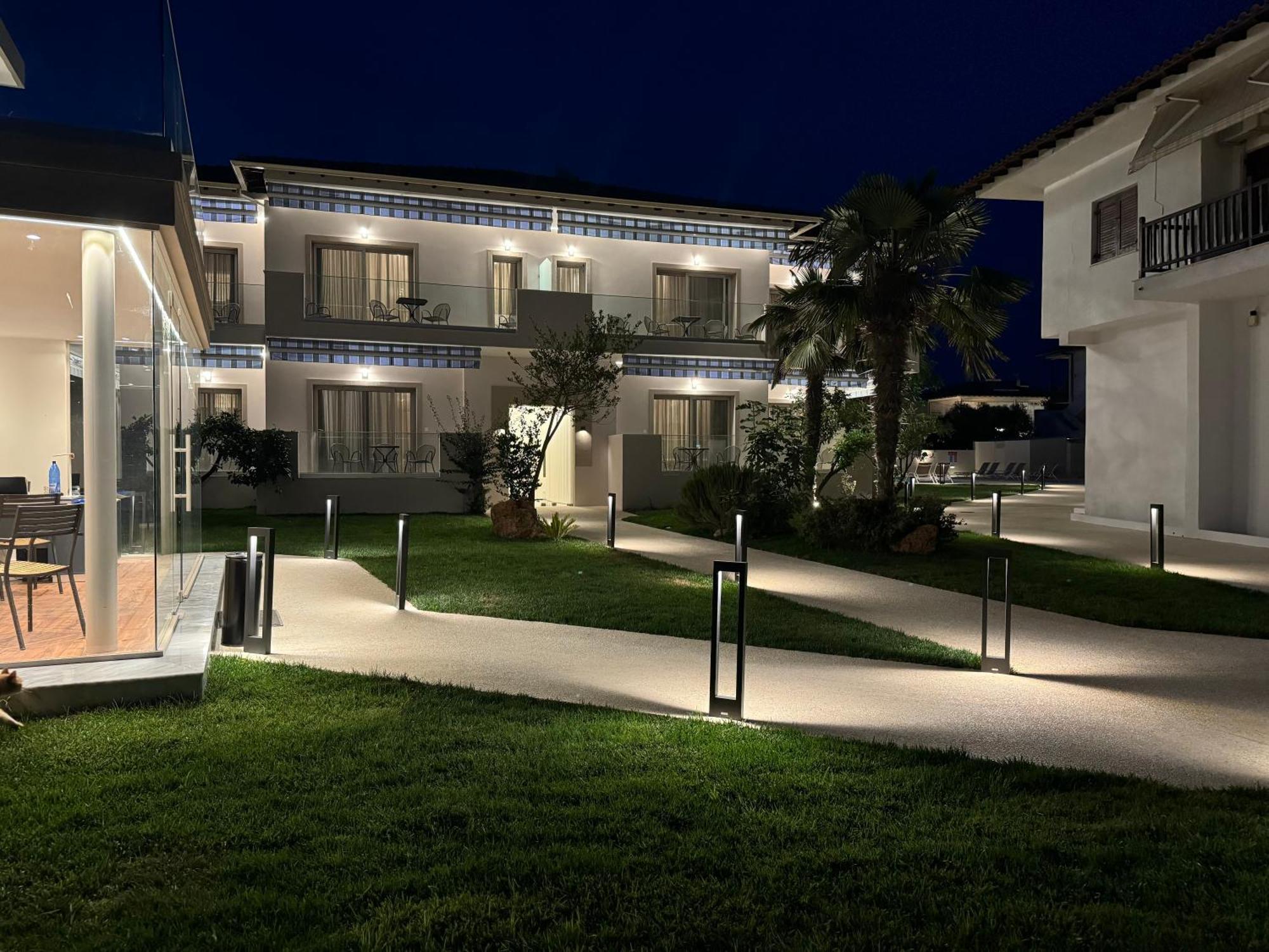 Studio Nikiti Beach Ngoại thất bức ảnh