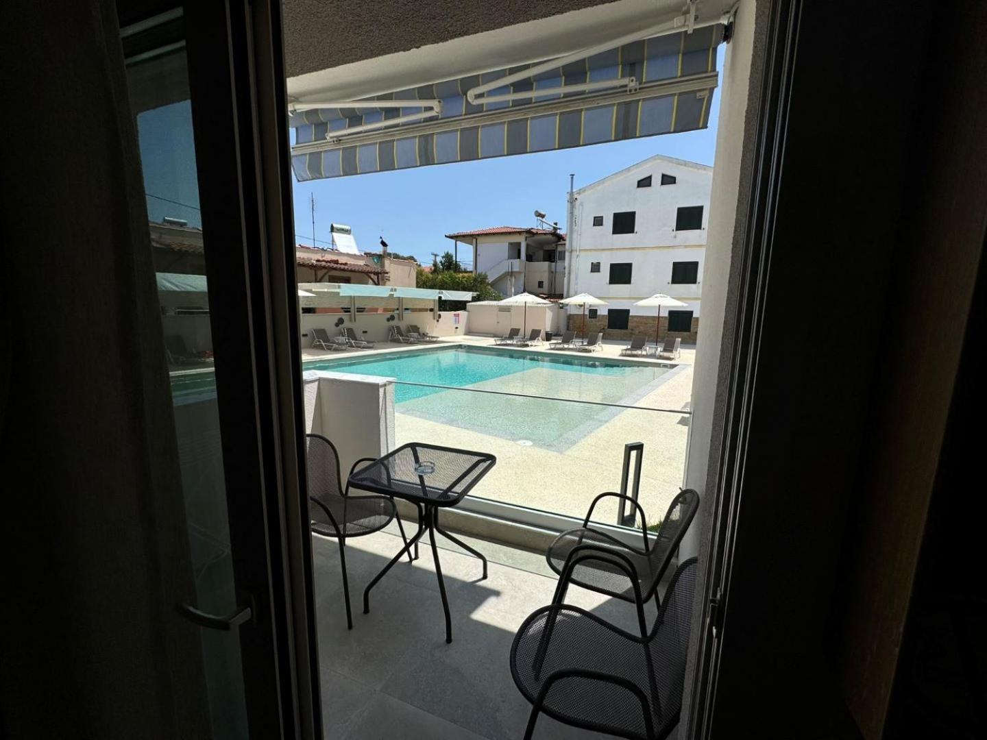 Studio Nikiti Beach Ngoại thất bức ảnh